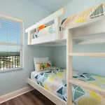 Nautical Breeze At Laketown Wharf #1911 By Nautical Properties