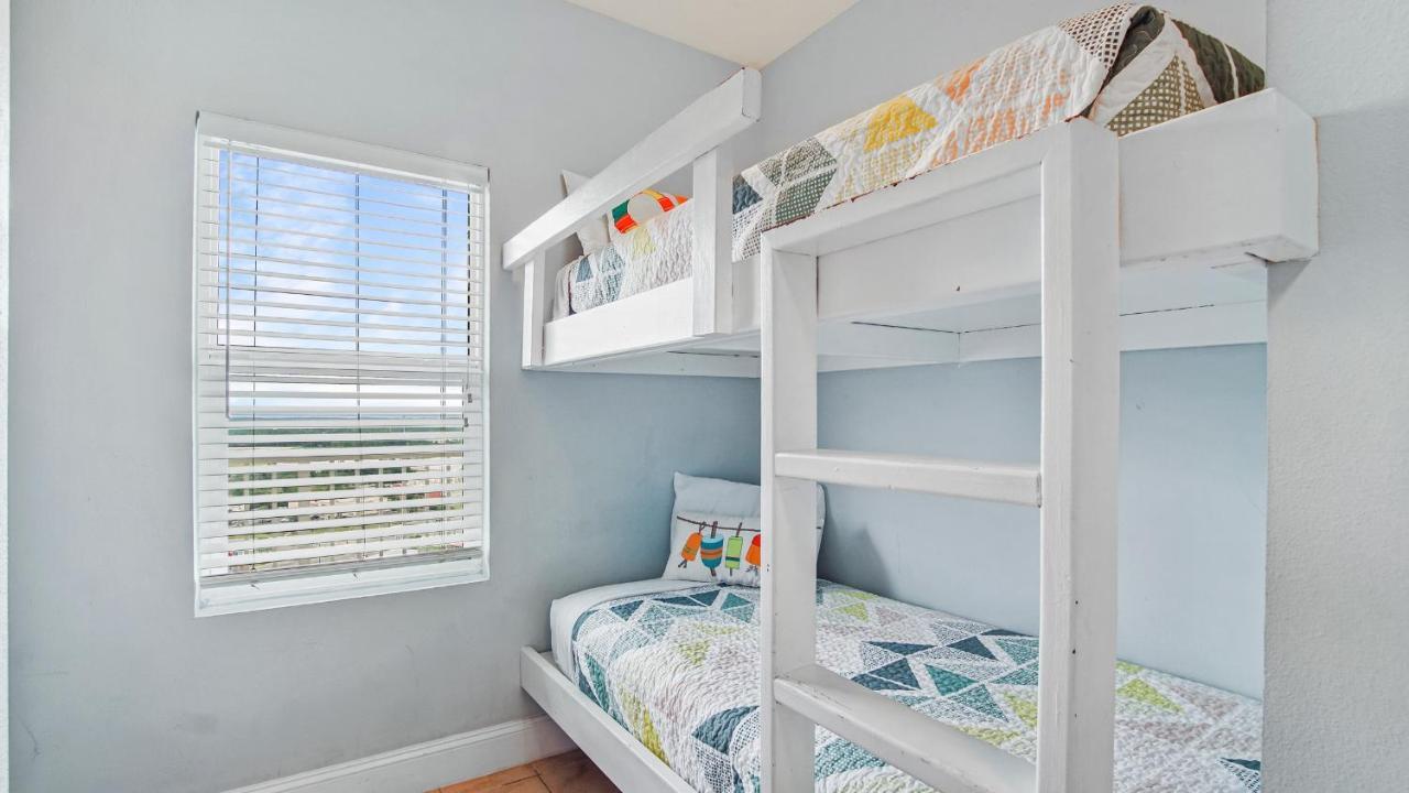 Nautical Breeze At Laketown Wharf #1911 By Nautical Panama City Beach