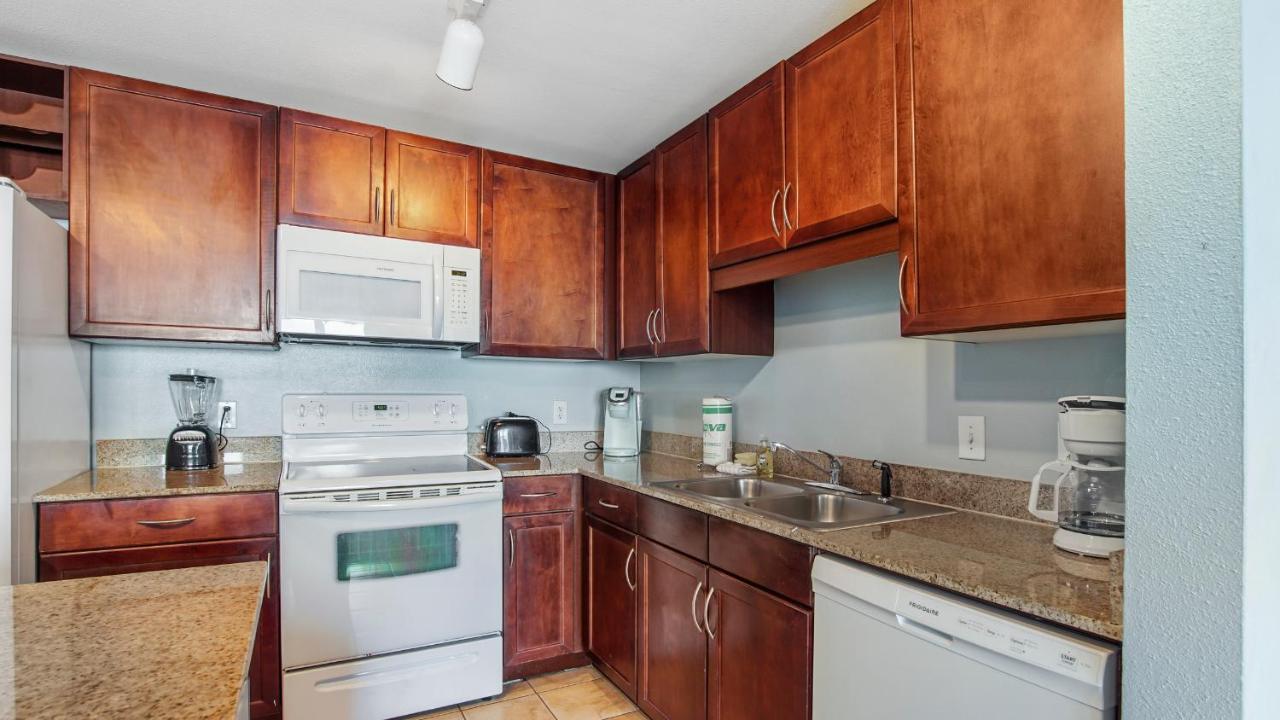 Nautical Breeze At Laketown Wharf #1911 By Nautical * Panama City Beach