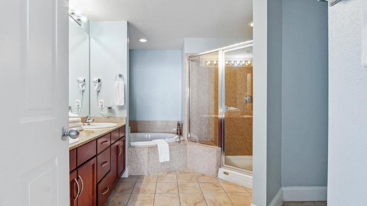Holiday home Nautical Breeze At Laketown Wharf #1911 By Nautical
