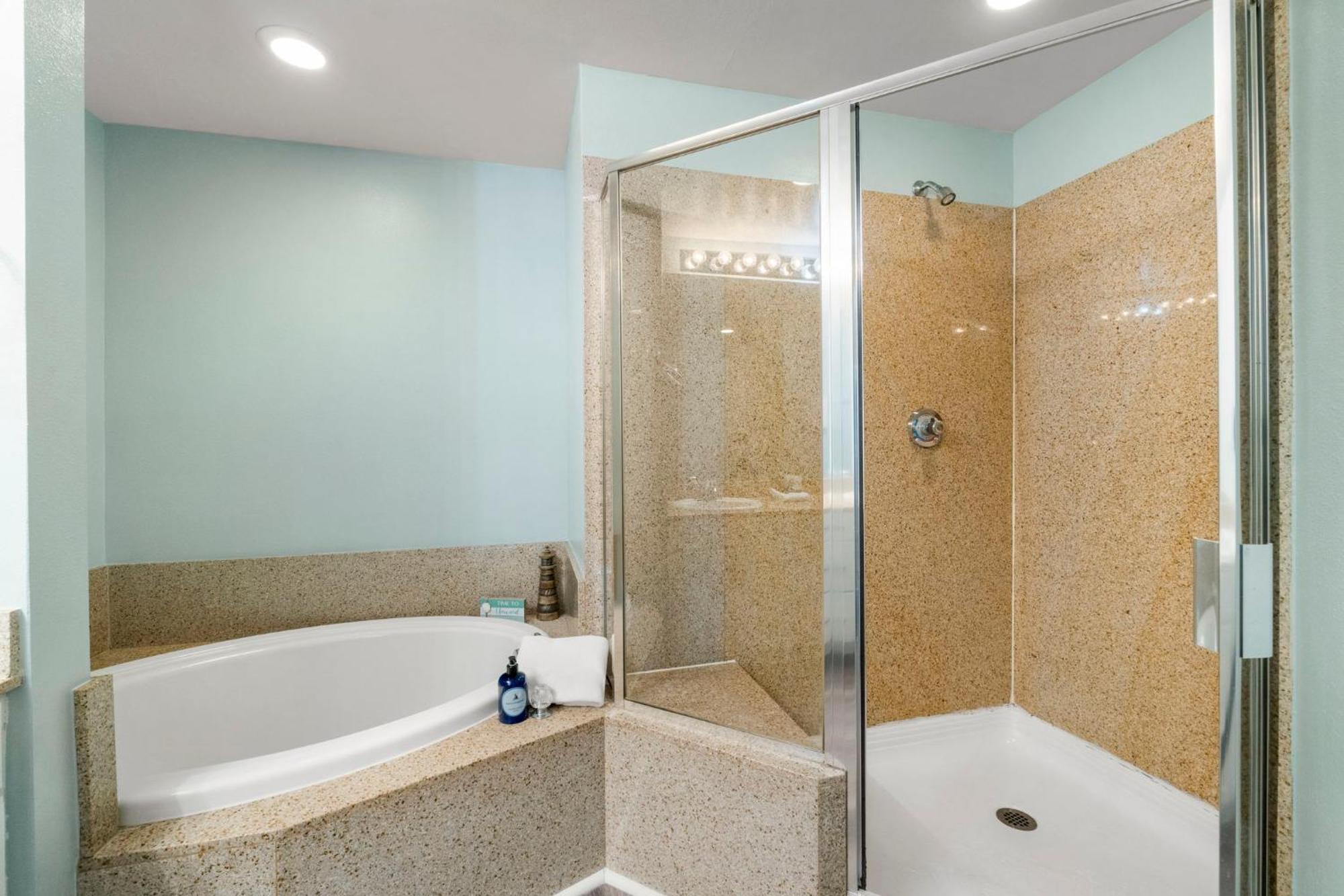 Nautical Breeze At Laketown Wharf #1911 By Nautical Holiday home